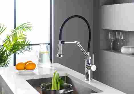 Aquatek Европа смеситель для кухни с гибким поворотным и выдвижным изливом фото 3