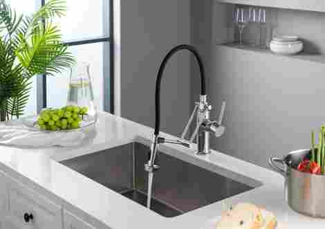 Aquatek Европа смеситель для кухни с гибким поворотным и выдвижным изливом фото 7