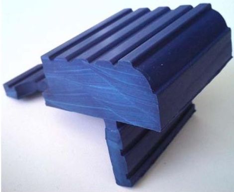 Профиль технический Противоскользящий резиновый , синий 5x118,5